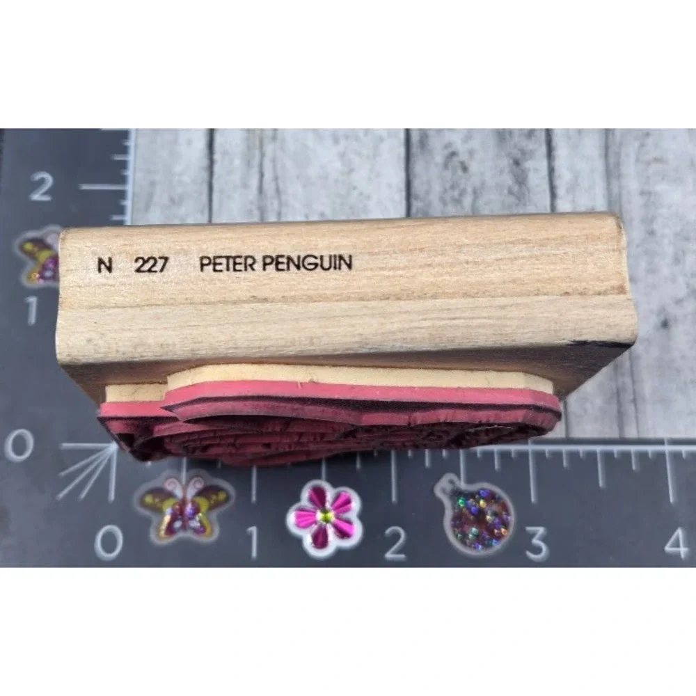 Dots Peter Penguin N227 Winter Scarf Rubber Stamp Wood #J97